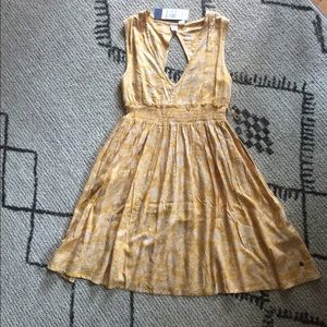 🔥SOLD🔥NWT ROXY dress